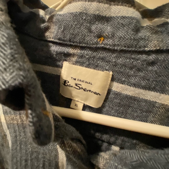 Ben Sherman button down. Worn once - Picture 3 of 3